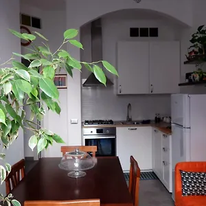  Apartament A Uso Turistico