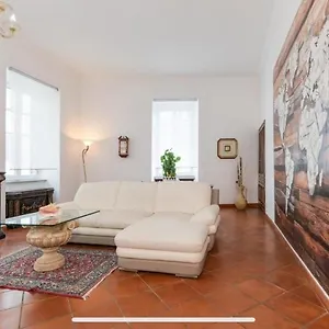  Apartament In Front Of Coliseum 2